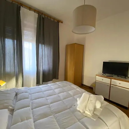Home Apartment *